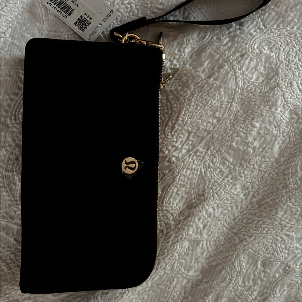 Lululemon Double zip black wristlet/clutch